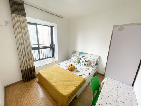 合租·红树湾一期 5居室 南卧