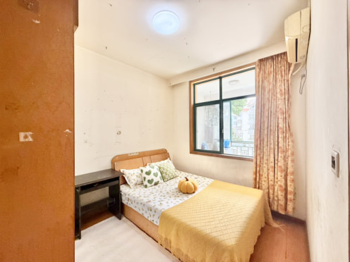 合租·城南春天 4居室 西南卧