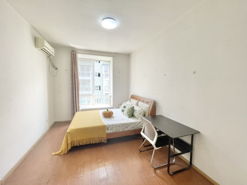 合租·丹桂苑(高新区) 4居室 南卧