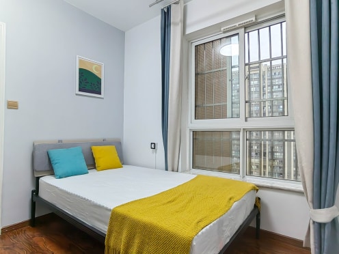 合租·欣茂大峰景 4居室 南卧