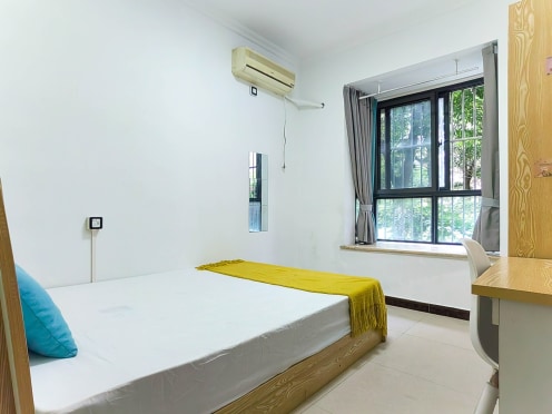 合租·北新润苑二期 5居室 西南卧