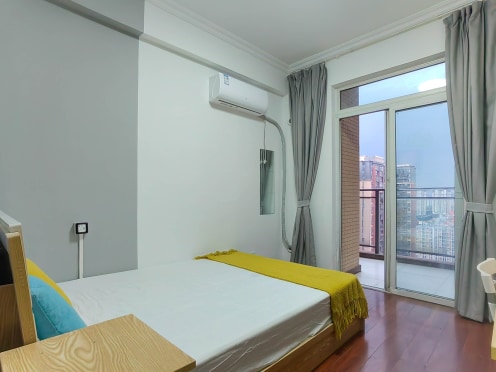 合租·北新国际二期 4居室 东卧