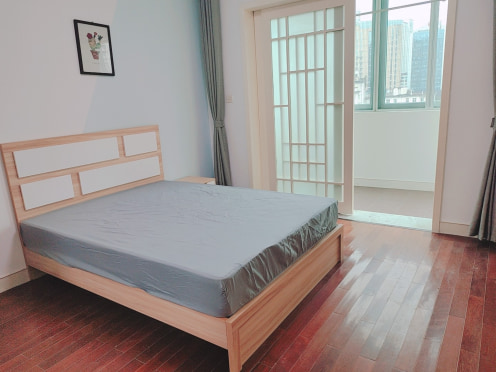 合租·中天广场 3居室 南卧