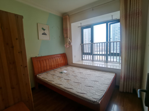 合租·中天长岭阳光 3居室 东卧