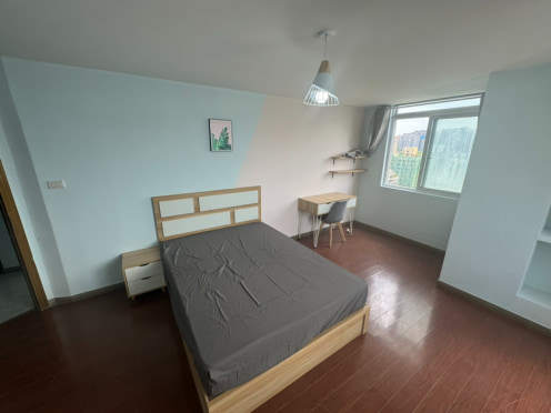 合租·凯尼大厦 4居室 东卧