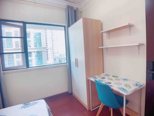 合租·恒大翡翠华庭 3居室 东卧