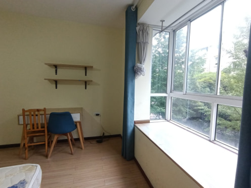 合租·丽阳天下B区 3居室 南卧