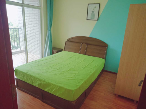 合租·碧波苑 3居室 东卧