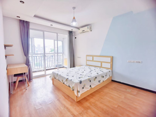 合租·中创龙园大厦 3居室 南卧