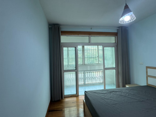 合租·广信四季家园 3居室 东南卧