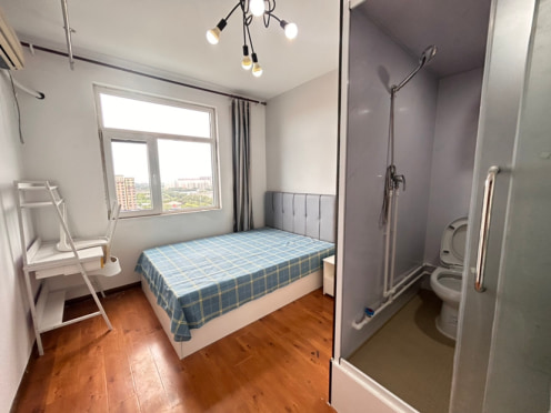 合租·尔湾花园 4居室 北卧