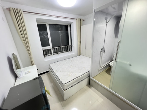 合租·留村南区 3居室 南卧