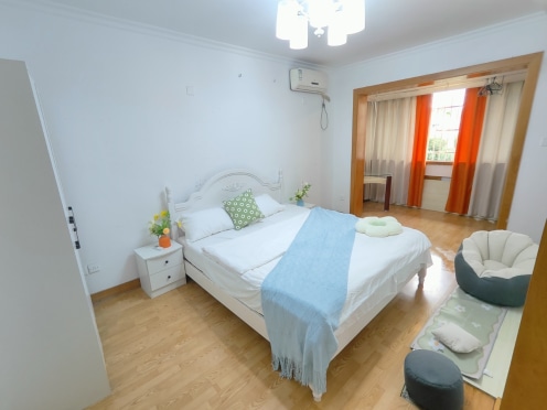 独栋·我的家公寓 新华社区 新鸿路套三无中介费可月付可短租家具家电齐全 3室1厅