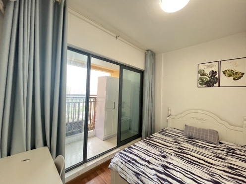 合租·中铁骑士府邸 5居室 南卧