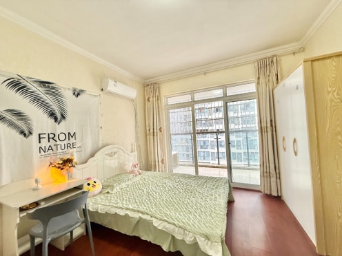 合租·香山半岛 3居室 南卧