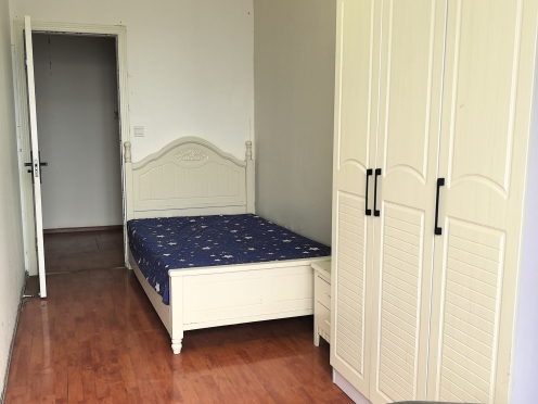 合租·南延新苑 5居室 南卧