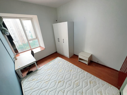 合租·天邑宏御花园御苑 4居室 南卧