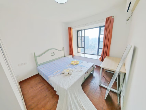 合租·万达华府B区 5居室 南卧