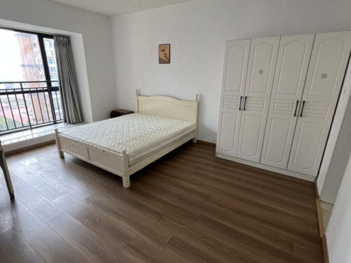 合租·海骏达蜀都1号凯悦二期 5居室 南卧