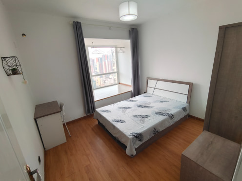 合租·佳兆业丽晶港 5居室 南卧