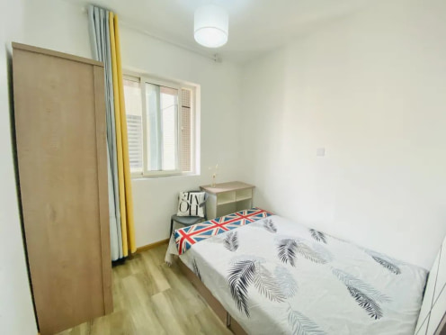 合租·合能珍宝琥珀3期 5居室 南卧