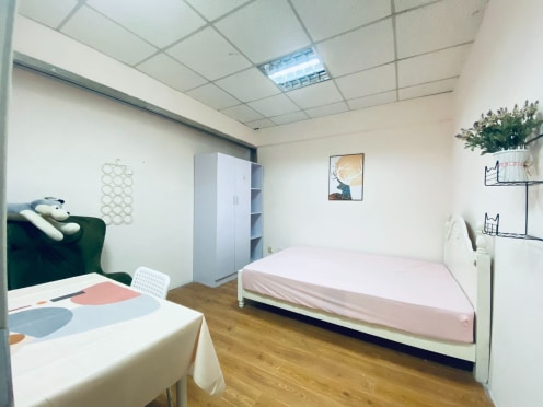 合租·锦江新园 5居室 东卧