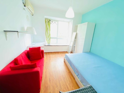 合租·蜀都花园 5居室 西/北卧