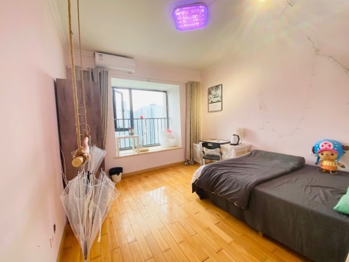 合租·美城云庭 5居室 南卧