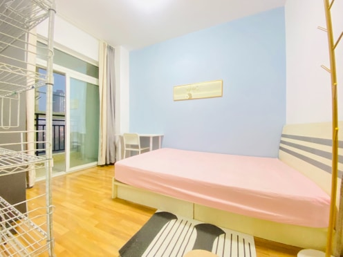 合租·东润理想居 5居室 南/西卧