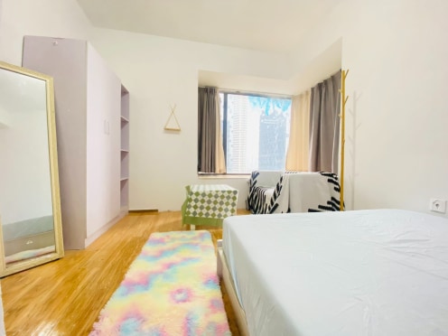 合租·MOMA摩玛城 5居室 东卧