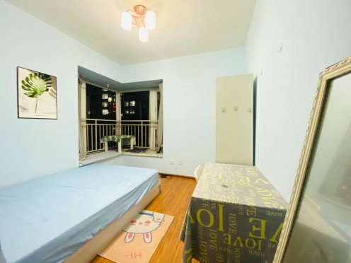 合租·建银大厦 5居室 东南/西南卧