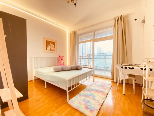 合租·建银大厦 5居室 东北卧