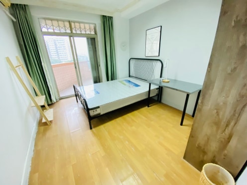 合租·锦川楼 5居室 东卧