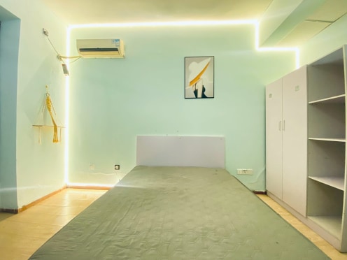 合租·万高都市欣城 5居室 南卧