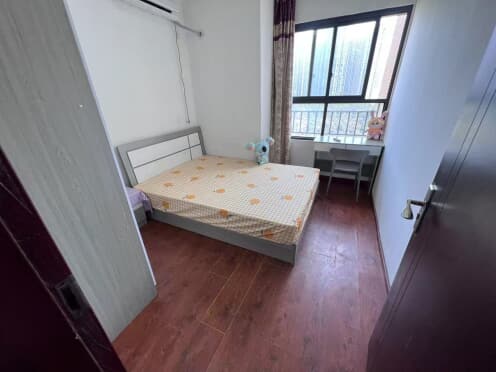 合租·绿地国际花都三期 5居室