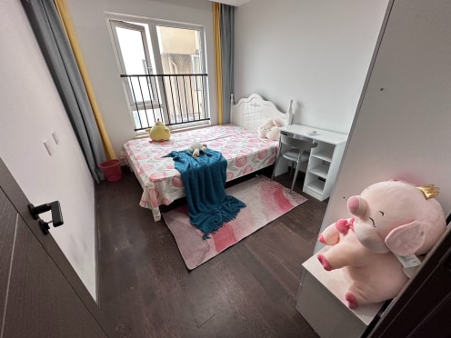 合租·花样年香门第南区 5居室