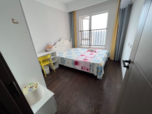 合租·花样年香门第南区 5居室