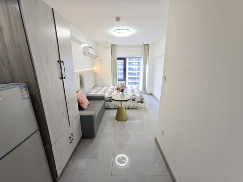 独栋·康佳公寓 咸阳中南菩悦中心 地铁口优惠一室 1室1厅