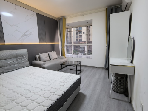 合租·金融小区 5居室 南卧