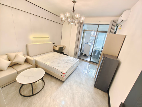 独栋·新利江公寓 南宁人民公园店 01民主路 建政 东葛路 民族广场地铁口，可短租，押一付一 开间