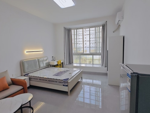 独栋·新利江公寓 利江公寓园湖北路店 房东直租 东葛中医院 广西水利厅旁园湖路 时尚单间首租 开间