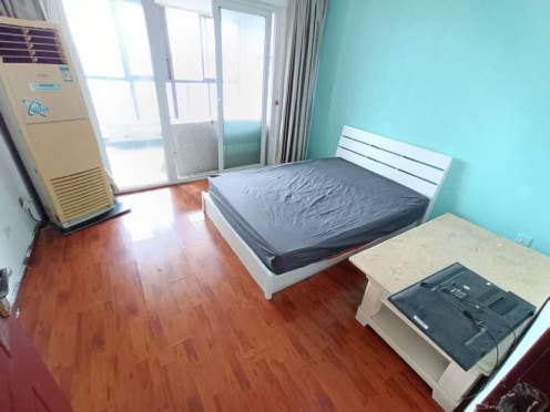 合租·光明城市 3居室 南卧