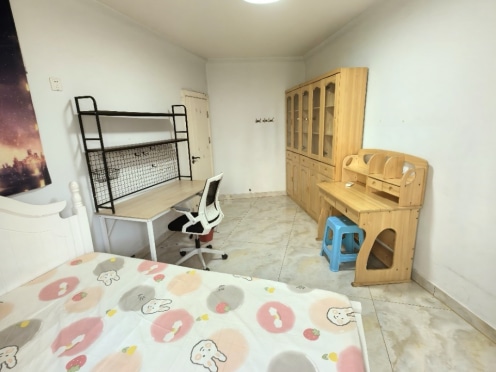合租·华严北里小区 3居室 东北卧