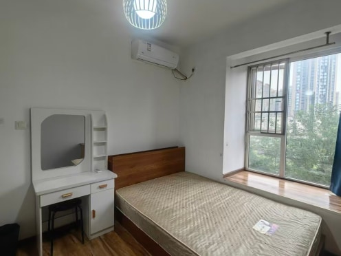 合租·沙河云景湾 3居室 东南卧