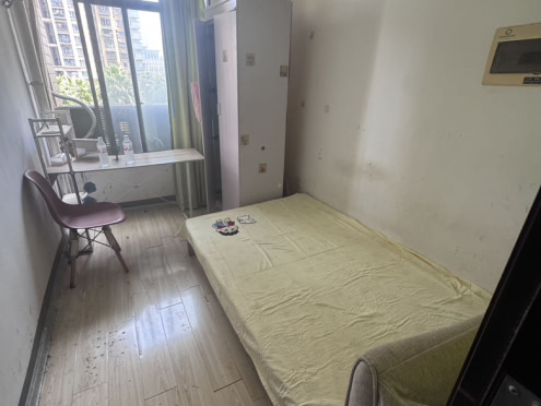 合租·潇湘奥林匹克花园 5居室 南卧