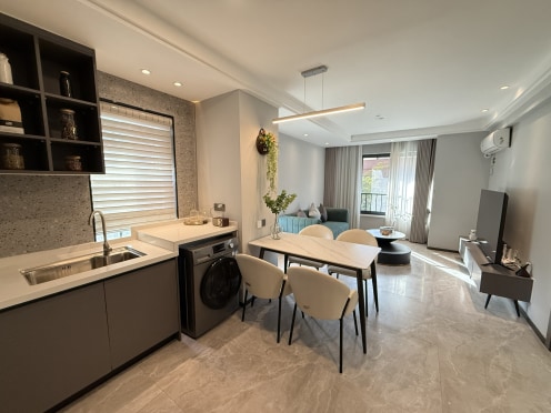 独栋·滨纷公寓 慕庭店 朱岗地铁站！免租一个月！押一付一！国企直租！非中介！豪华装修！民用水电！ 1室2厅