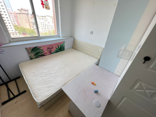 合租·解放路（武昌街商圈） 4居室 南卧