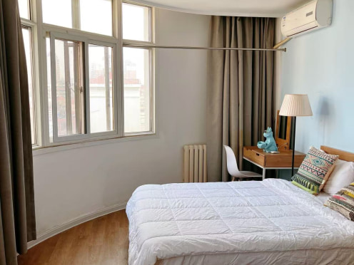 独栋·柚米寓 青岛井冈山路柚米寓二店 【大一居现房！！！】整租一居 包物业费网费 直租无中介 长租末月可减500 1室1厅