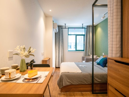 独栋·柚米寓 无锡三阳广场店 公寓直租 民用水电 半年特价房  包网络物业 三阳广场地铁口 1室1厅