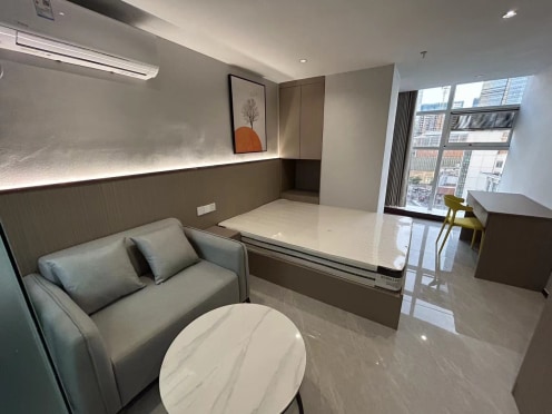 独栋·柚米 乐之家公寓三阳广场店一期 三阳广场地铁口 精装公寓直租 朝南可做饭拎包入住 1室1厅